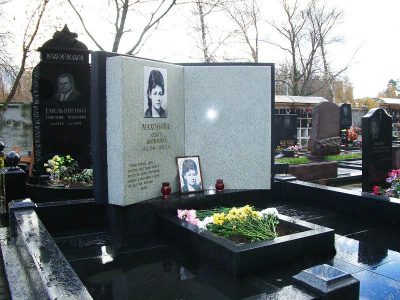 Изготовление элитных комплексов на кладбище в Москве