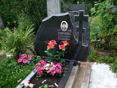 Памятник валун корка на могилу