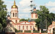 Изготовление элитных комплексов на Алтуфьевском кладбище в Москве. Компания Траст Гранит готова воплотить в реальность любую идею в мемориальной композиции.