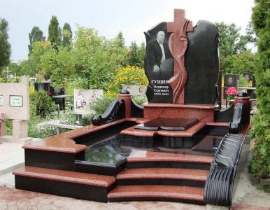 Изготовление элитных комплексов на могилу в Москве