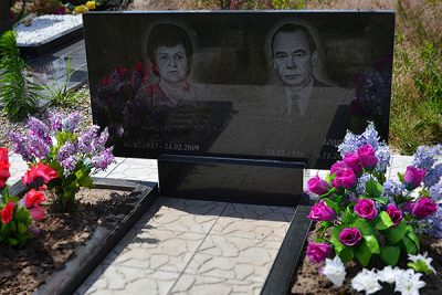Дешевый памятник на могилу
